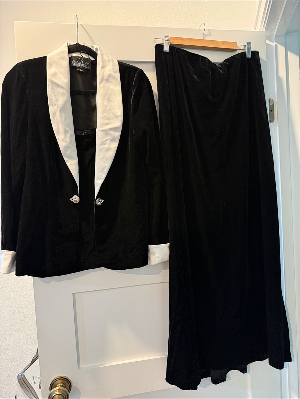 Alex Evenings Black Velvet Three-Piece Evening Set with White Trim Velvet Feel